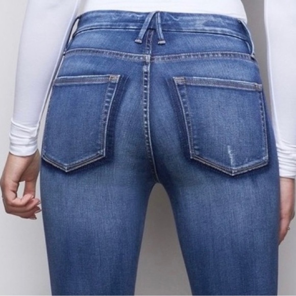Good American Good Legs Crop Distressed Skinny Jeans - Picture 11 of 16